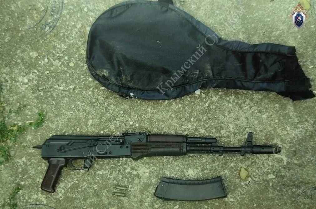 В Крыму заочно осудили мужчину за убийство главы села 15-летней давности В Крыму заочно осудили мужчину за убийство главы села 15-летней давности