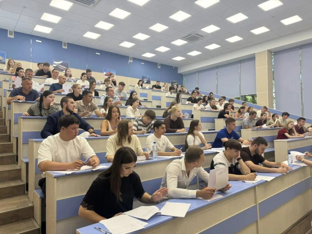 Владимир Сальдо: Друзья, знаете ли вы, что у Херсонщины есть своя морская академия? Владимир Сальдо: Друзья, знаете ли вы, что у Херсонщины есть своя морская академия?