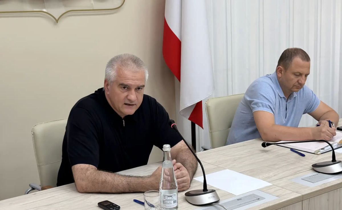 Сергей Аксёнов: Помощь людям сейчас оценивается не количеством совещаний, а конкретными результатами Сергей Аксёнов: Помощь людям сейчас оценивается не количеством совещаний, а конкретными результатами