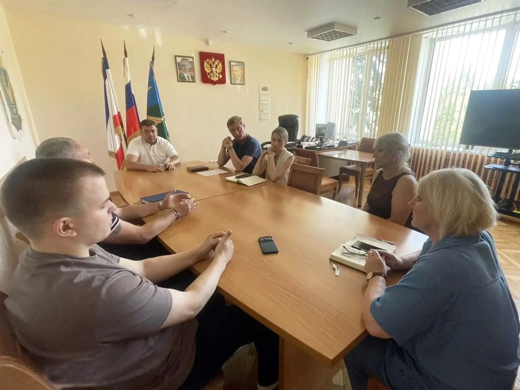 В администрации Симферопольского района состоялось заседание комиссии по подготовке образовательных учреждений Симферопольского района к предстоящему отопительному сезону