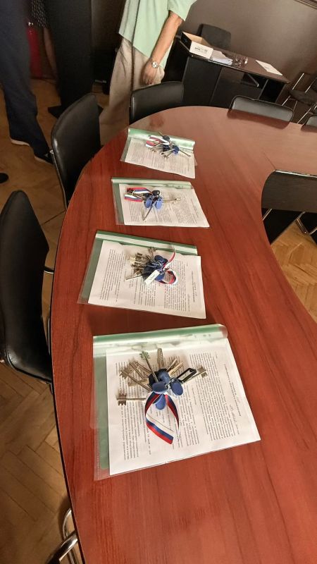 Новоселье в Судаке: ключи от 72 новых квартир передают владельцам Новоселье в Судаке: ключи от 72 новых квартир передают владельцам