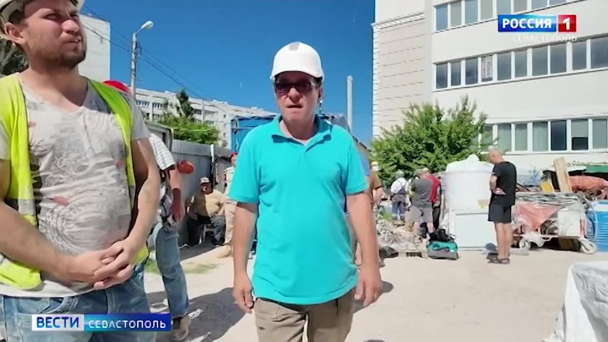 Накануне на одну из севастопольских строек наведались представители силовых структур