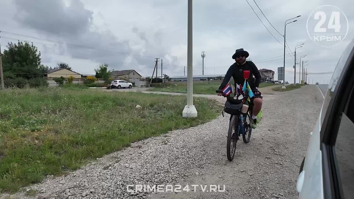 Крымчанин проехал 12 тысяч километров на велосипеде, чтобы вернуться домой из Таиланда