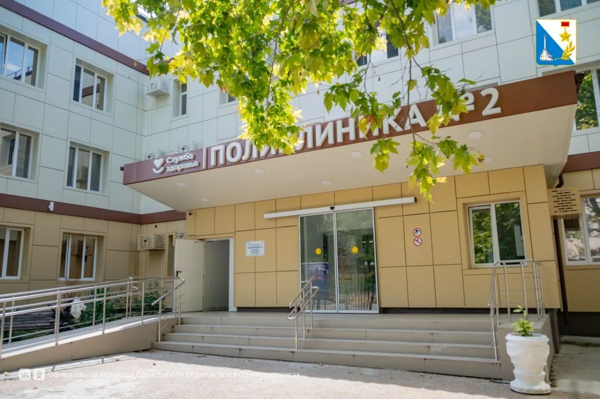Молодые специалисты из врачебных династий выбирают помогать людям в Севастополе Молодые специалисты из врачебных династий выбирают помогать людям в Севастополе