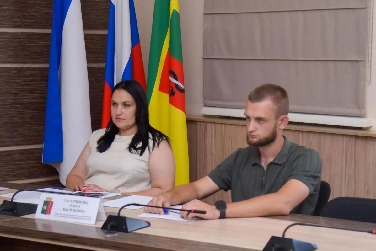 В Евпатории состоялось заседание комиссии по вопросам освобождения земельных участков от незаконно размещенных на них объектов, не являющихся объектами капитального строительства В Евпатории состоялось заседание комиссии по вопросам освобождения земельных участков от незаконно размещенных на них объектов, не являющихся объектами капитального строительства