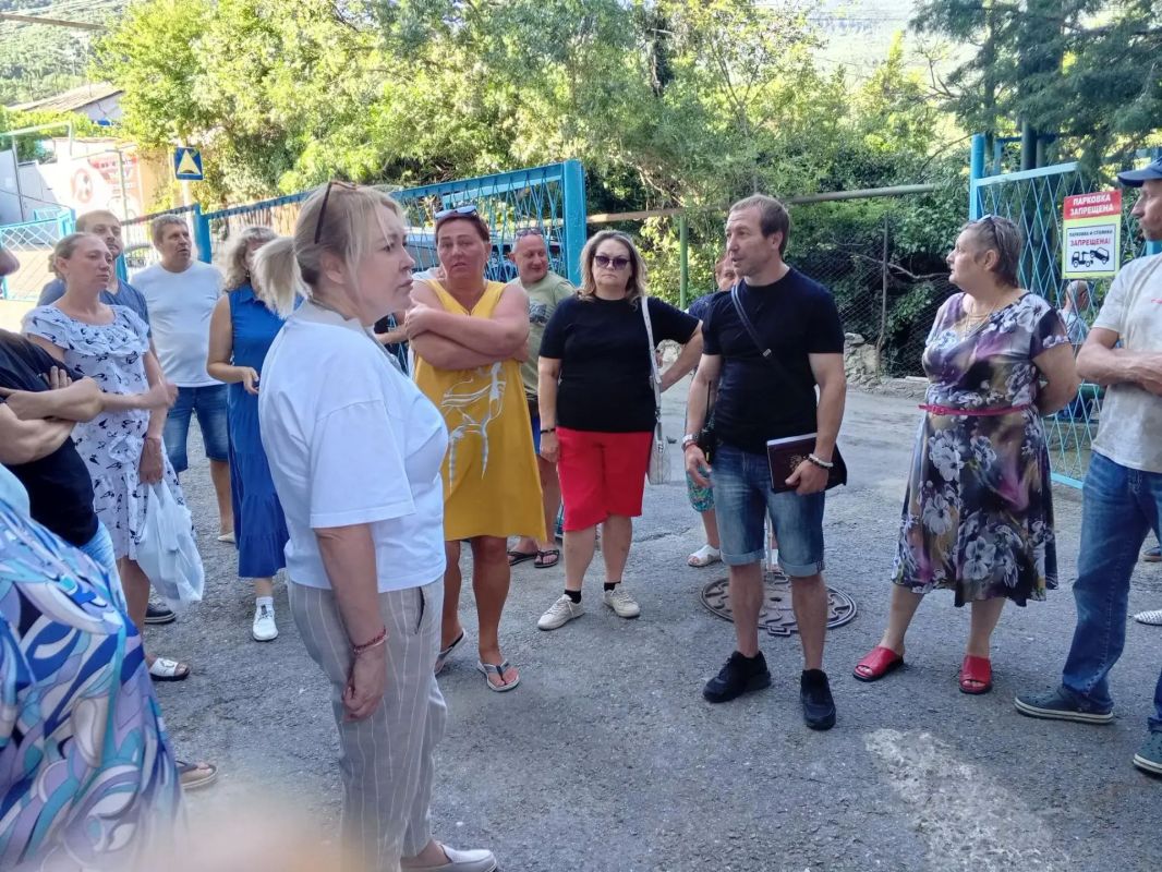 Янина Павленко: Береговое, Васильевка, улица Кривошты – выезды продолжаю, часть из них по обращениям граждан Янина Павленко: Береговое, Васильевка, улица Кривошты – выезды продолжаю, часть из них по обращениям граждан