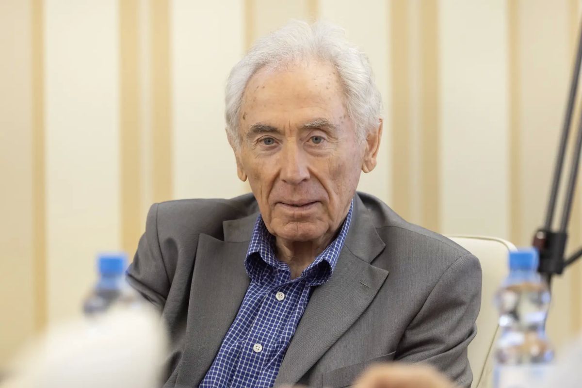 Сергей Аксёнов: Поздравляю с 80-летием генерального директора завода «Фиолент» Героя Труда Российской Федерации Александра Сергеевича Баталина!