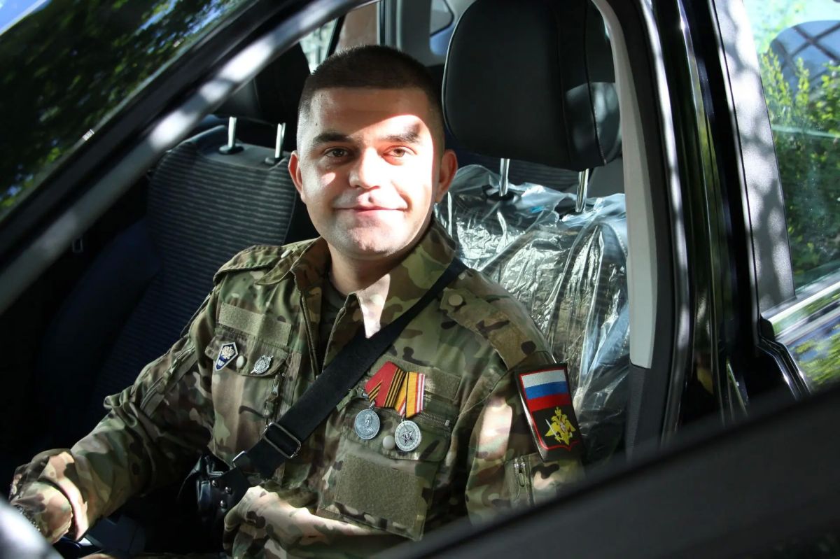 Елена Романовская вручила ключи от автомобилей ветеранам специальной военной операции Елена Романовская вручила ключи от автомобилей ветеранам специальной военной операции