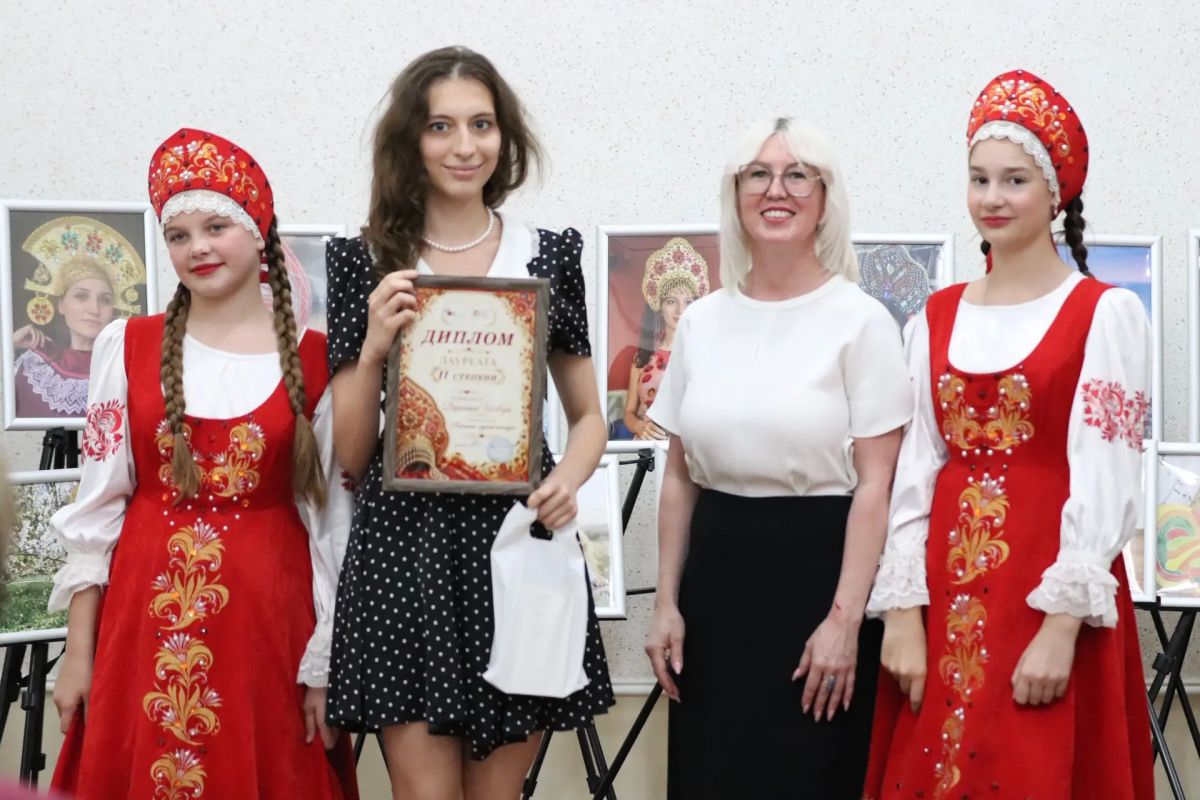 Кокошник-русское наследие! Кокошник-русское наследие!