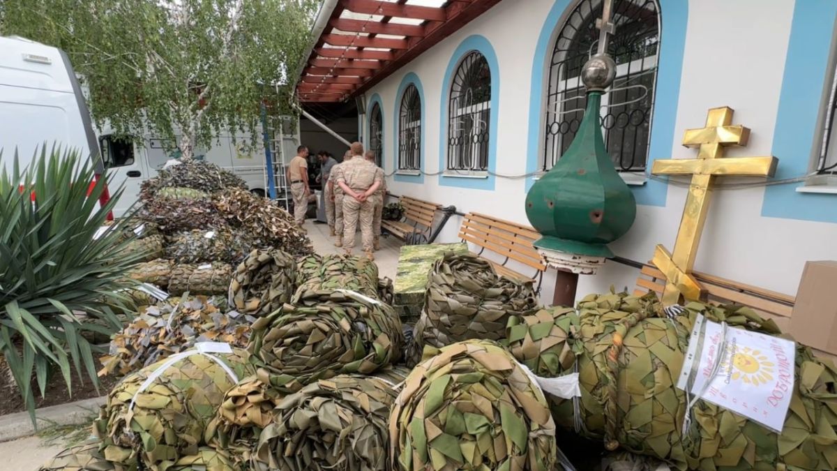 СЕТЬ НАШЕЙ ПОДДЕРЖКИ. Более 120 маскировочных сетей отправил для защитников полуострова Специальный гуманитарный центр Крымской Митрополии СЕТЬ НАШЕЙ ПОДДЕРЖКИ. Более 120 маскировочных сетей отправил для защитников полуострова Специальный гуманитарный центр Крымской Митрополии