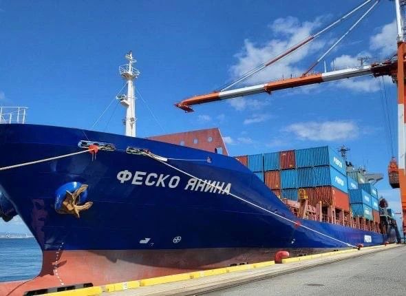 Гражданское судно из Владивостока затонуло после атаки беспилотников ВСУ