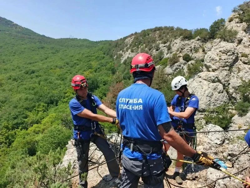 Севастопольские спасатели совершенствовали свои навки на горе Орта-Кая