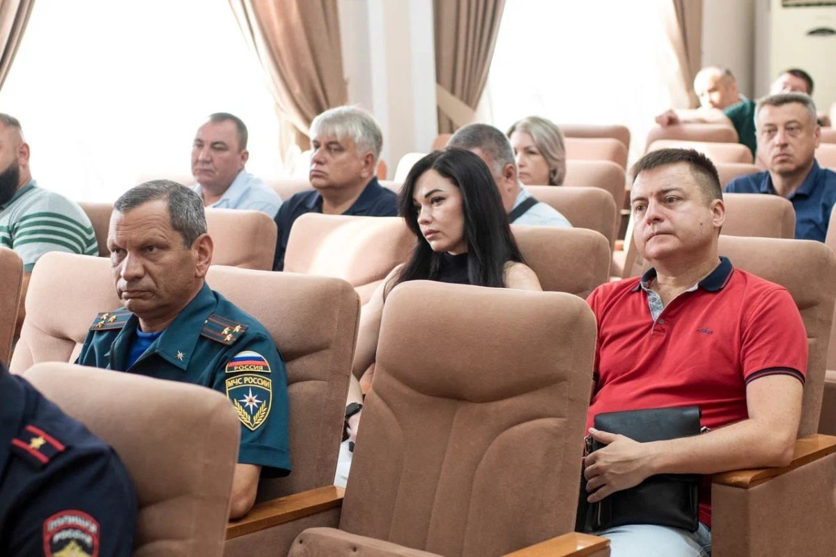 Михаил Афанасьев: Провёл очередное оперативно-хозяйственное совещание Михаил Афанасьев: Провёл очередное оперативно-хозяйственное совещание