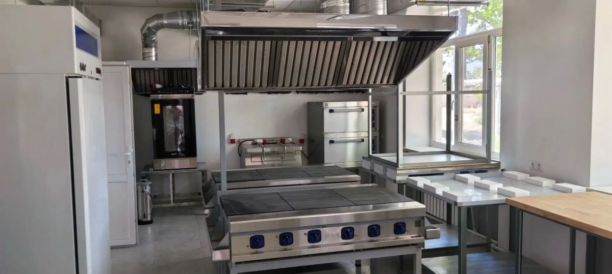 Образовательные учреждения Сакского района завершают подготовку к новому 2026- 2027 учебному году Образовательные учреждения Сакского района завершают подготовку к новому 2026- 2027 учебному году