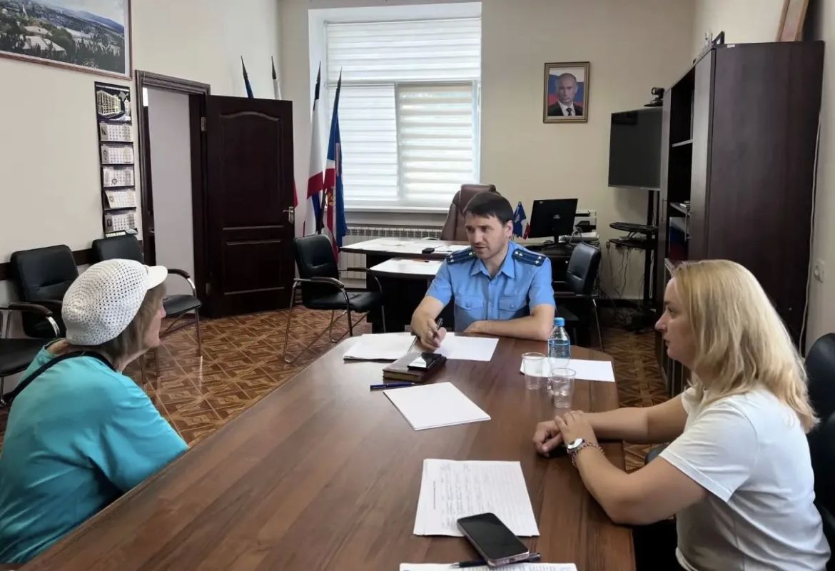 Исполняющий обязанности прокурора Белогорского района Юрий Провотарь провел выездные приемы граждан Исполняющий обязанности прокурора Белогорского района Юрий Провотарь провел выездные приемы граждан