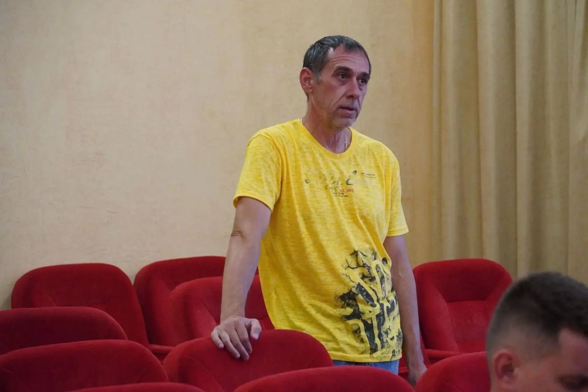 И.о. главы администрации Иван Кошель потребовал ускорить подготовку жилого фонда к зиме И.о. главы администрации Иван Кошель потребовал ускорить подготовку жилого фонда к зиме