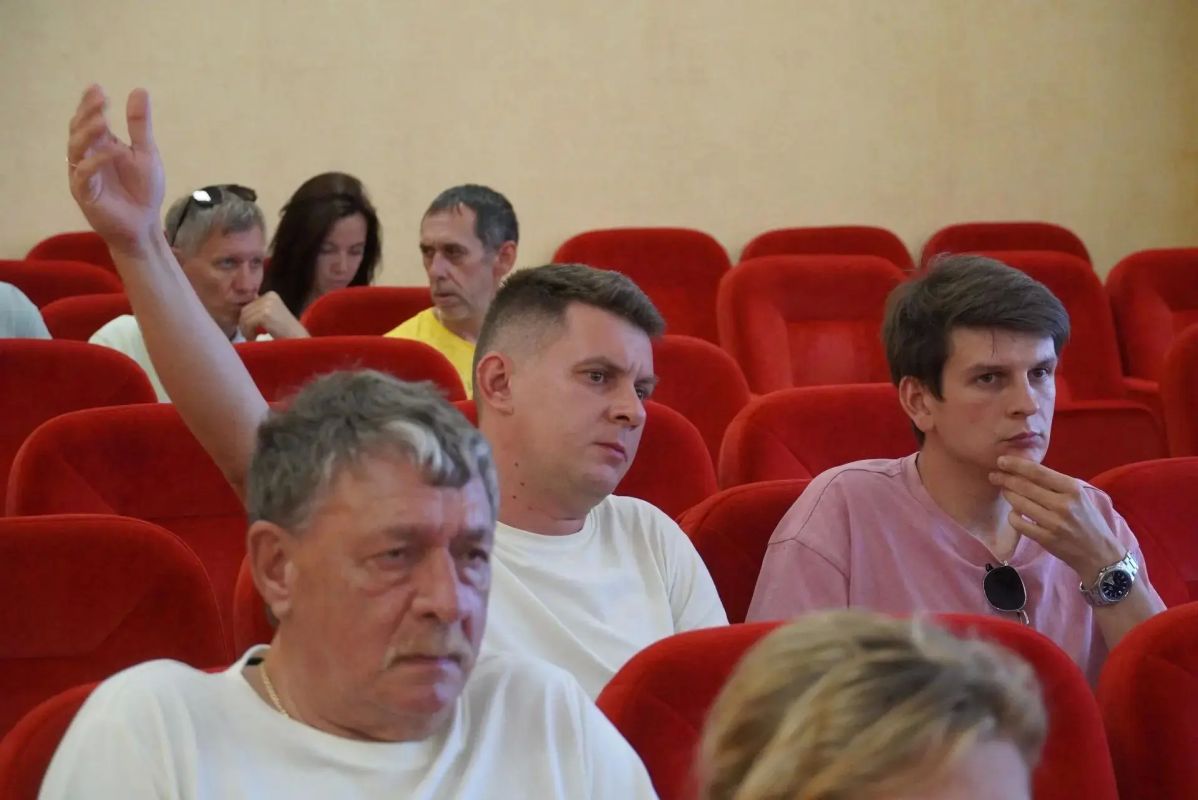 И.о. главы администрации Иван Кошель потребовал ускорить подготовку жилого фонда к зиме И.о. главы администрации Иван Кошель потребовал ускорить подготовку жилого фонда к зиме