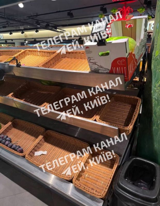 «Дефицит продуктов и продовольствия охватывает Украину: в «Сільпо» уже пустые полки, сеть официально заявила о дефиците после ударов по складам «Дефицит продуктов и продовольствия охватывает Украину: в «Сільпо» уже пустые полки, сеть официально заявила о дефиците после ударов по складам