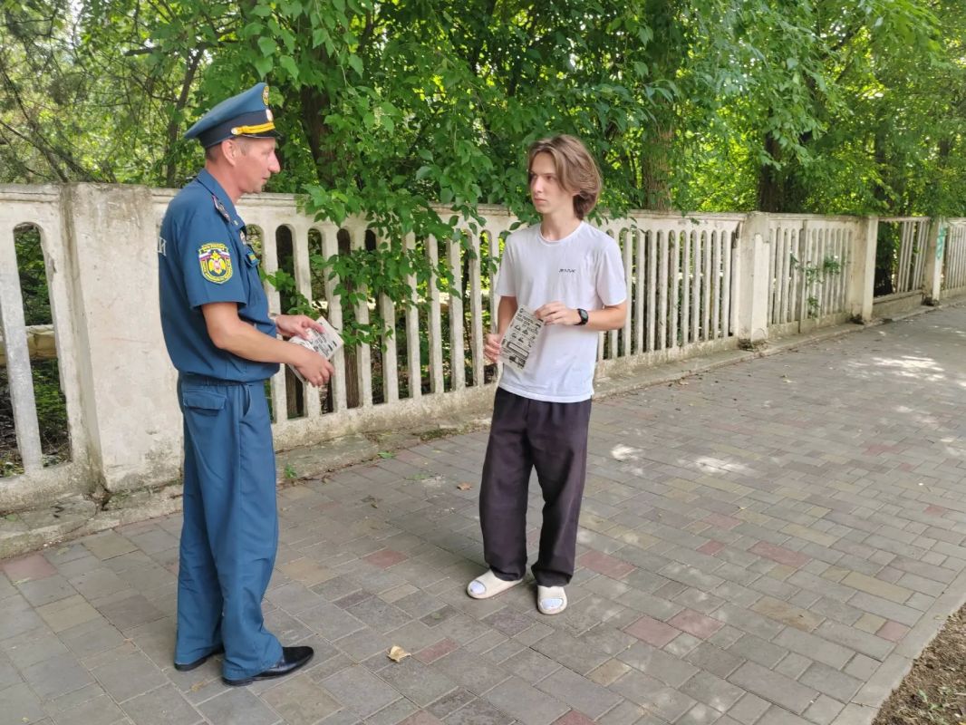 В Крыму действует 3 штормовых предупреждения: профилактические группы работают в усиленном режиме В Крыму действует 3 штормовых предупреждения: профилактические группы работают в усиленном режиме