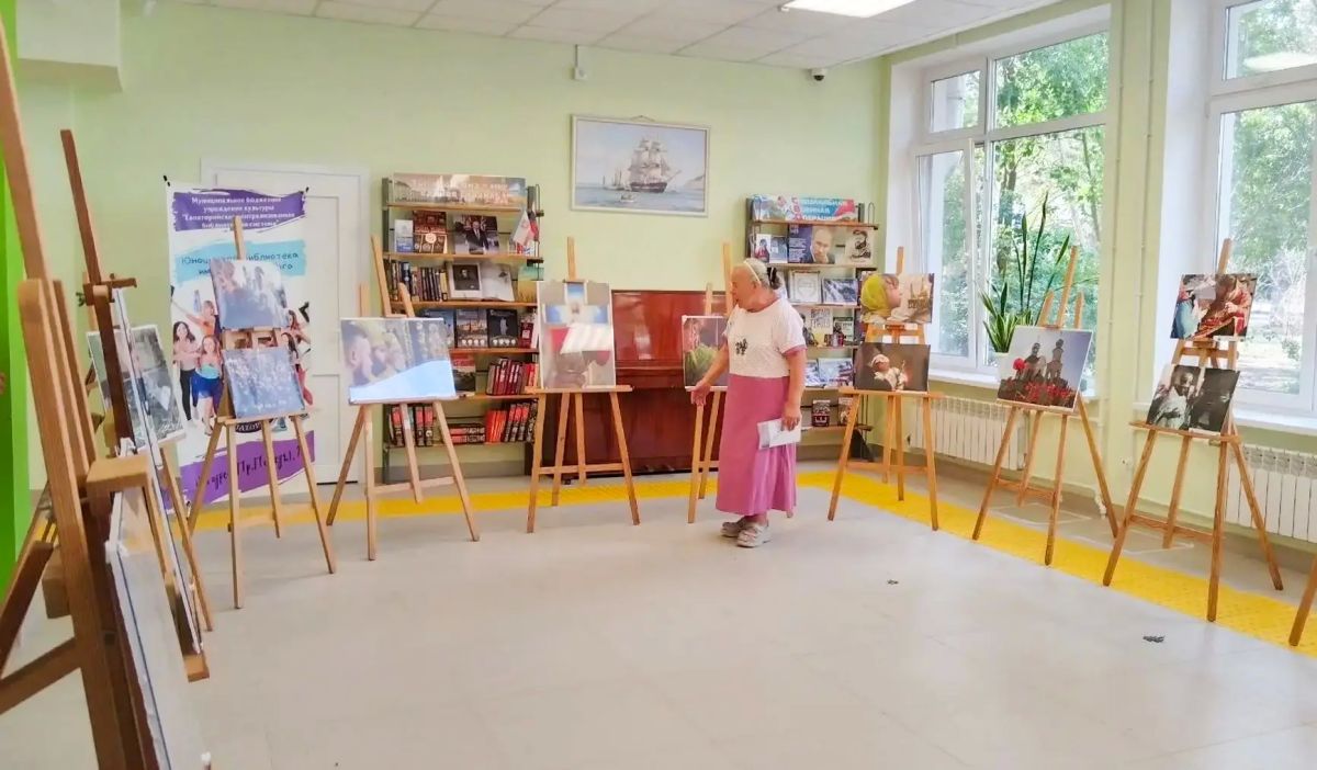 В Евпатории открылась фотовыставка «Святая родина моя» В Евпатории открылась фотовыставка «Святая родина моя»