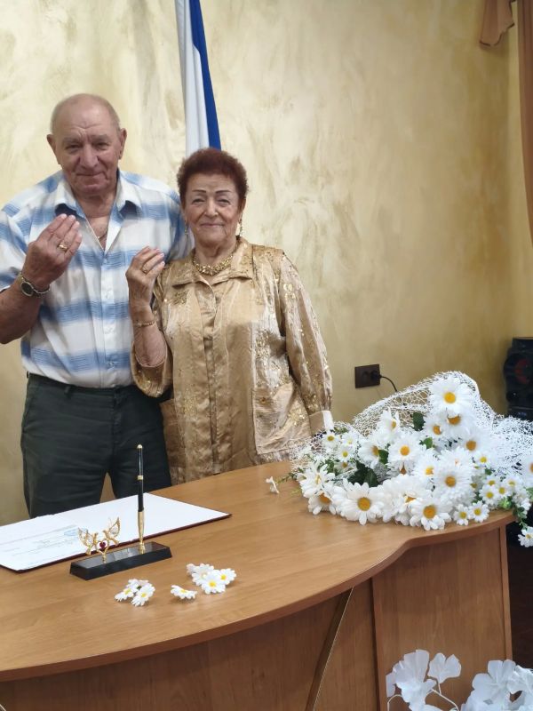 Более 550 заявлений о заключении брака подали в Крыму за две недели Более 550 заявлений о заключении брака подали в Крыму за две недели