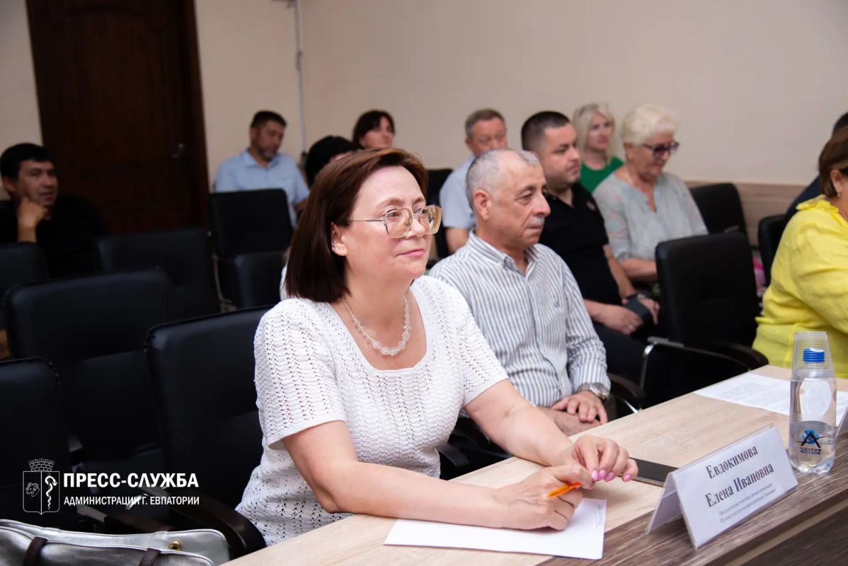 В Евпатории прошло заседание Совета по межнациональным и межконфессиональным отношениям В Евпатории прошло заседание Совета по межнациональным и межконфессиональным отношениям