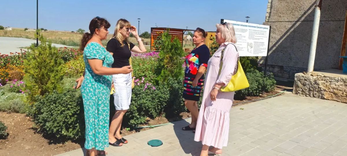 Рабочие выезды. Руководители Сакского района продолжают посещать населенные пункты Сакского района Рабочие выезды. Руководители Сакского района продолжают посещать населенные пункты Сакского района
