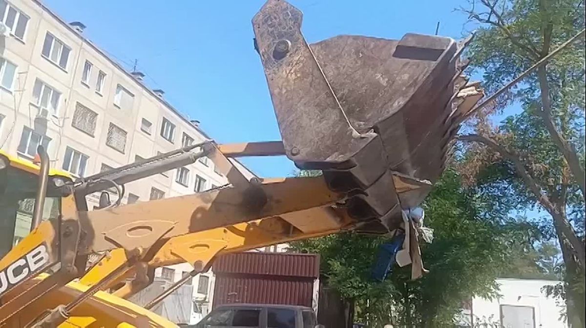 Ежедневно в городе ведётся масштабная работа по ликвидации несанкционированных свалок рядом с площадками для сбора ТБО