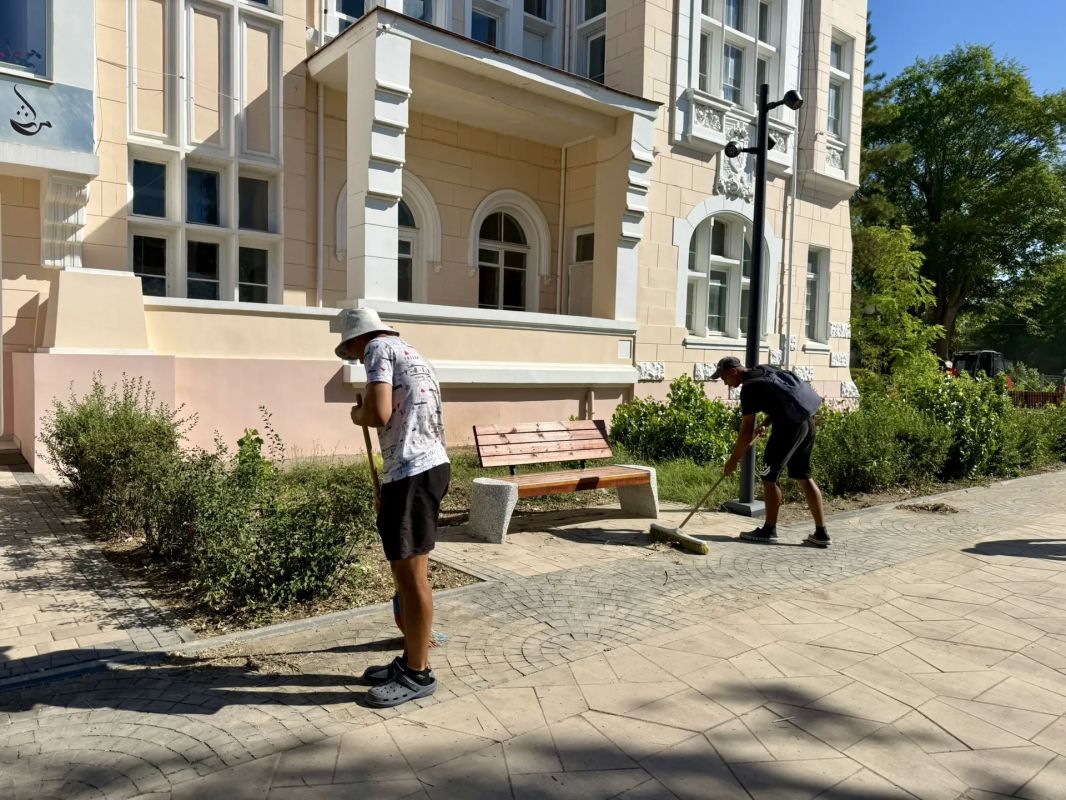 Рабочий день начал с проверки санитарной очистки курортной части города Рабочий день начал с проверки санитарной очистки курортной части города
