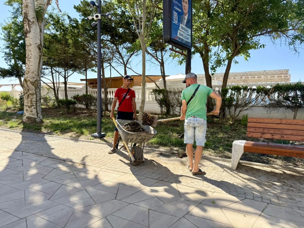Рабочий день начал с проверки санитарной очистки курортной части города Рабочий день начал с проверки санитарной очистки курортной части города