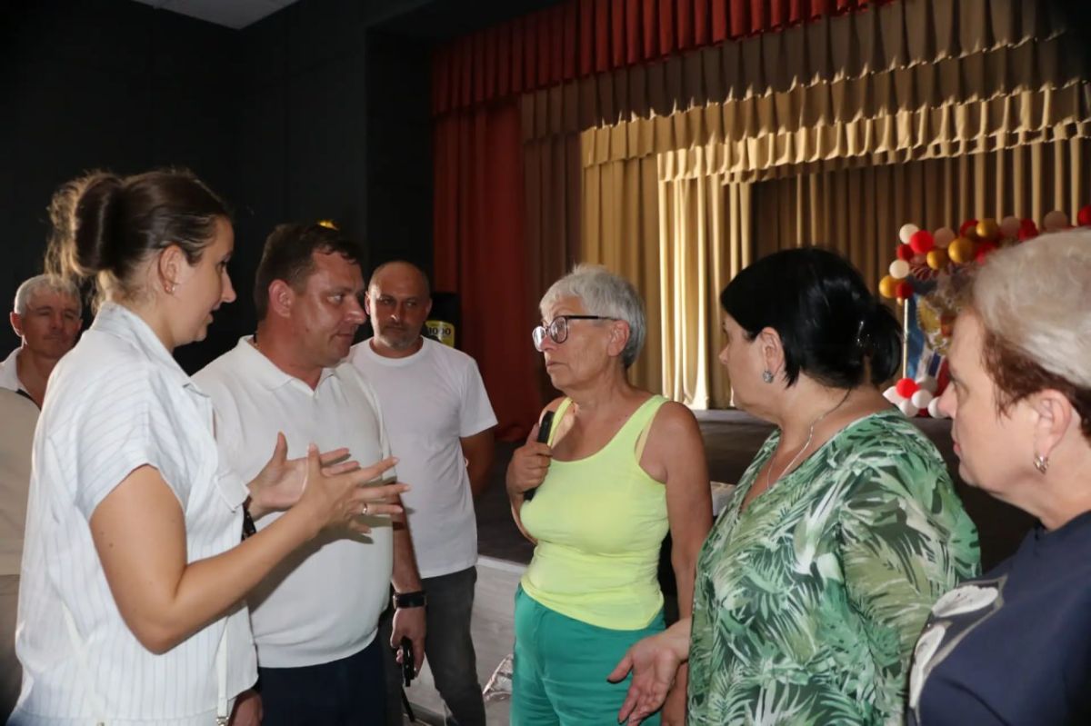 Анжелика Ястребова: Вчера состоялись рабочие визиты в Почтовское и Угловское сельские поселения