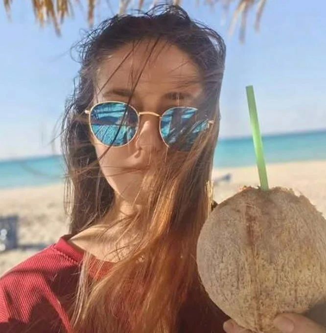 В Севастополе 13 августа террористка Маргарита Реутт, приехавшая из Сочи, дистанционно активировала взрывное устройство, убив высокопоставленного моряка-подводника