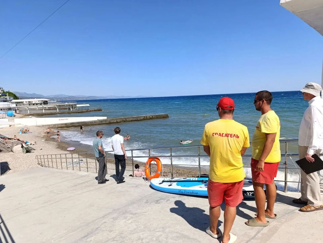 Алушта - регион с богатейшим курортным потенциалом, любимое место отдыха крымчан и россиян Алушта - регион с богатейшим курортным потенциалом, любимое место отдыха крымчан и россиян