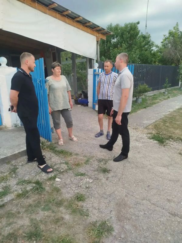 Выезды в населённые пункты Белогорского района и общение с жителями сейчас – одна из первоочередных задач для нашей команды Выезды в населённые пункты Белогорского района и общение с жителями сейчас – одна из первоочередных задач для нашей команды