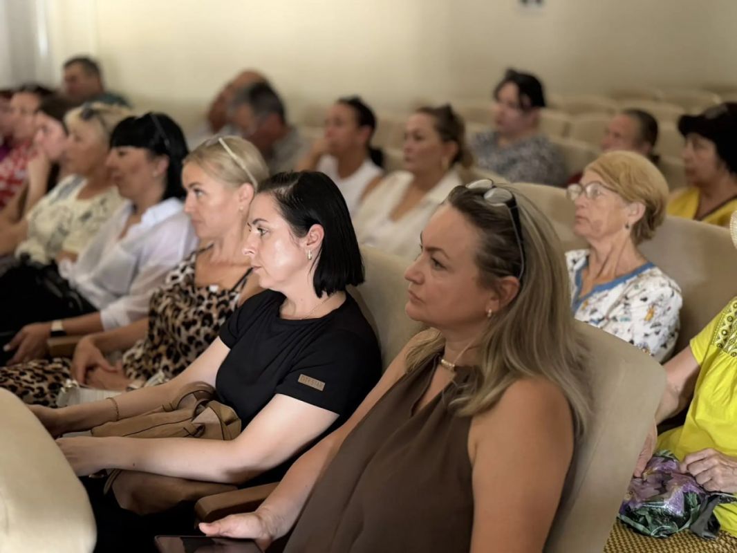 Анжелика Ястребова: Вчера состоялись рабочие визиты в Почтовское и Угловское сельские поселения Анжелика Ястребова: Вчера состоялись рабочие визиты в Почтовское и Угловское сельские поселения