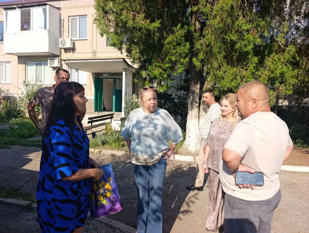 Янина Павленко: Выезд в Ленинский район. И снова знакомство и общение с жителями, погружение в проблематику Янина Павленко: Выезд в Ленинский район. И снова знакомство и общение с жителями, погружение в проблематику