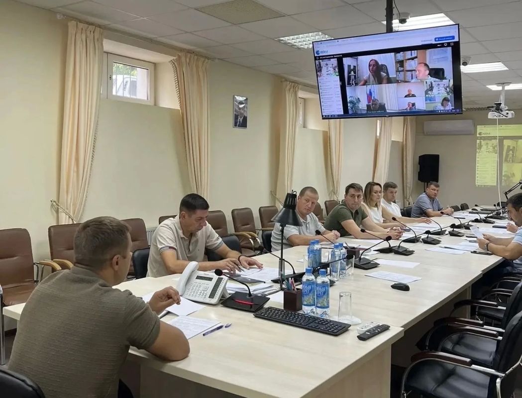 В Минстрое Крыма обсудили реализацию 12 объектов госпрограммы В Минстрое Крыма обсудили реализацию 12 объектов госпрограммы