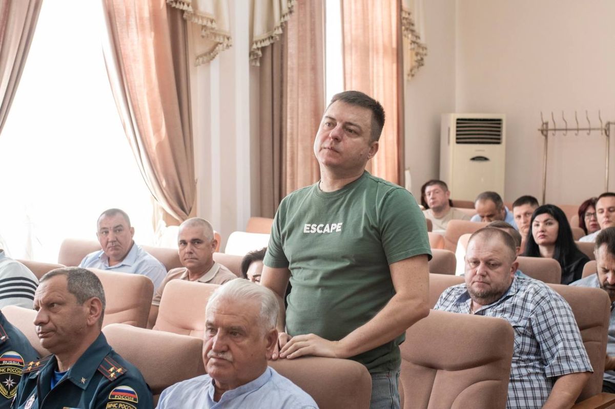В Симферополе прошло оперативно-хозяйственное совещание, в ходе которого руководители структурных подразделений отчитались о проделанной работе В Симферополе прошло оперативно-хозяйственное совещание, в ходе которого руководители структурных подразделений отчитались о проделанной работе