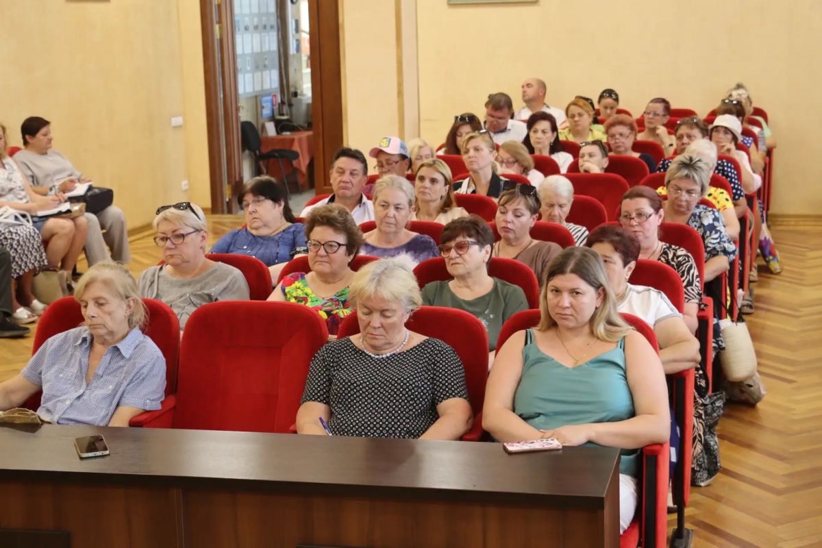 Ровно месяц остается до главного политического события года — выборов депутатов Государственной Думы РФ. Это ключевой этап для всей политической системы страны, который определит вектор развития России на ближайшие годы Ровно месяц остается до главного политического события года — выборов депутатов Государственной Думы РФ. Это ключевой этап для всей политической системы страны, который определит вектор развития России на ближайшие годы