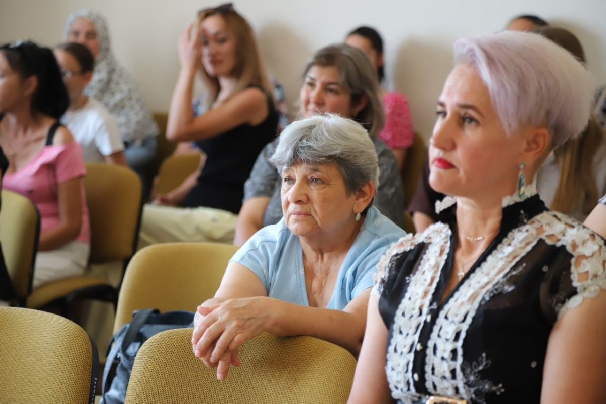 Анжелика Ястребова: Состоялись рабочие поездки в три сельских поселения — Красномакское, Железнодорожненское и Верхореченское Анжелика Ястребова: Состоялись рабочие поездки в три сельских поселения — Красномакское, Железнодорожненское и Верхореченское