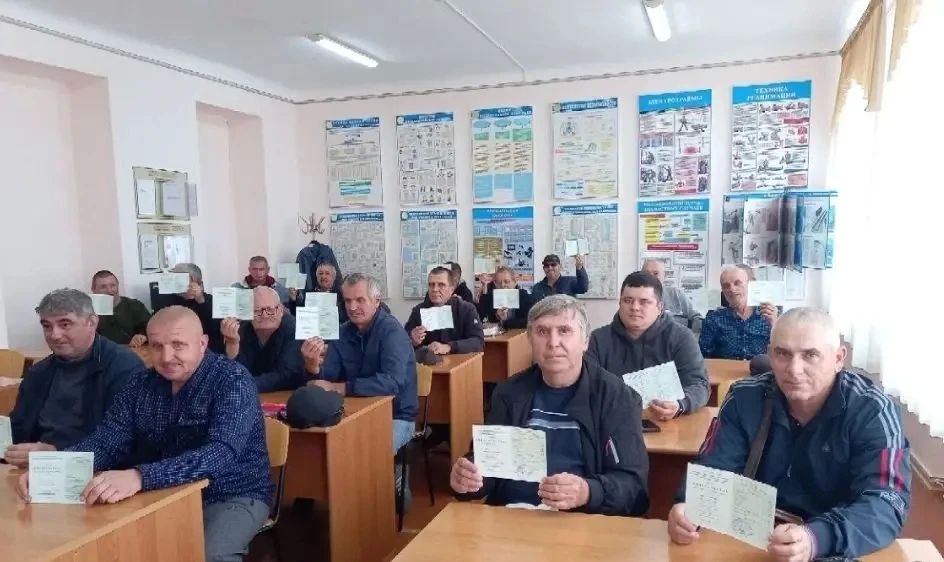Джанкойская техническая школа в рамках государственного задания обеспечивает потребности отрасли водного хозяйства в подготовке и переподготовке кадров Джанкойская техническая школа в рамках государственного задания обеспечивает потребности отрасли водного хозяйства в подготовке и переподготовке кадров
