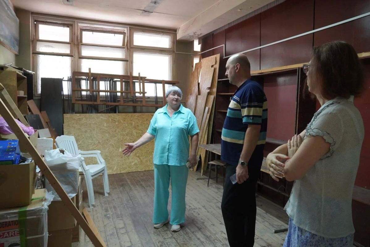 Глава администрации Иван Кошель посетил волонтерское объединение «Боспорское братство» и встретился с активом организации Глава администрации Иван Кошель посетил волонтерское объединение «Боспорское братство» и встретился с активом организации