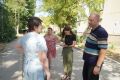 Иван Кошель: Сегодня с утра разбирался в проблеме, поднятой жителями улицы Еременко, 41. Волнующая людей ситуация с парковкой на газоне вдоль тротуара у здания Министерства транспорта действительно требует вмешательства