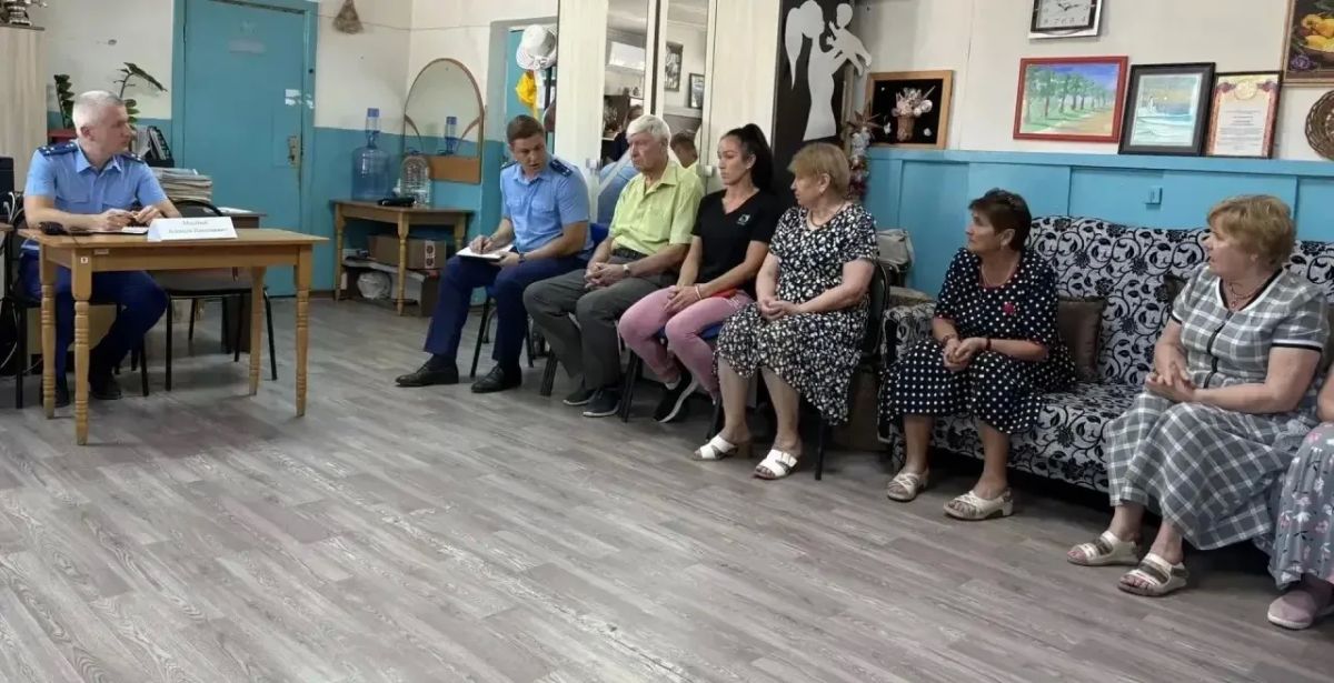 Прямой диалог: прокурор Ленинского района Алексей Масенко в центре социального обслуживания граждан пожилого возраста и инвалидов Ленинского района провел прием граждан