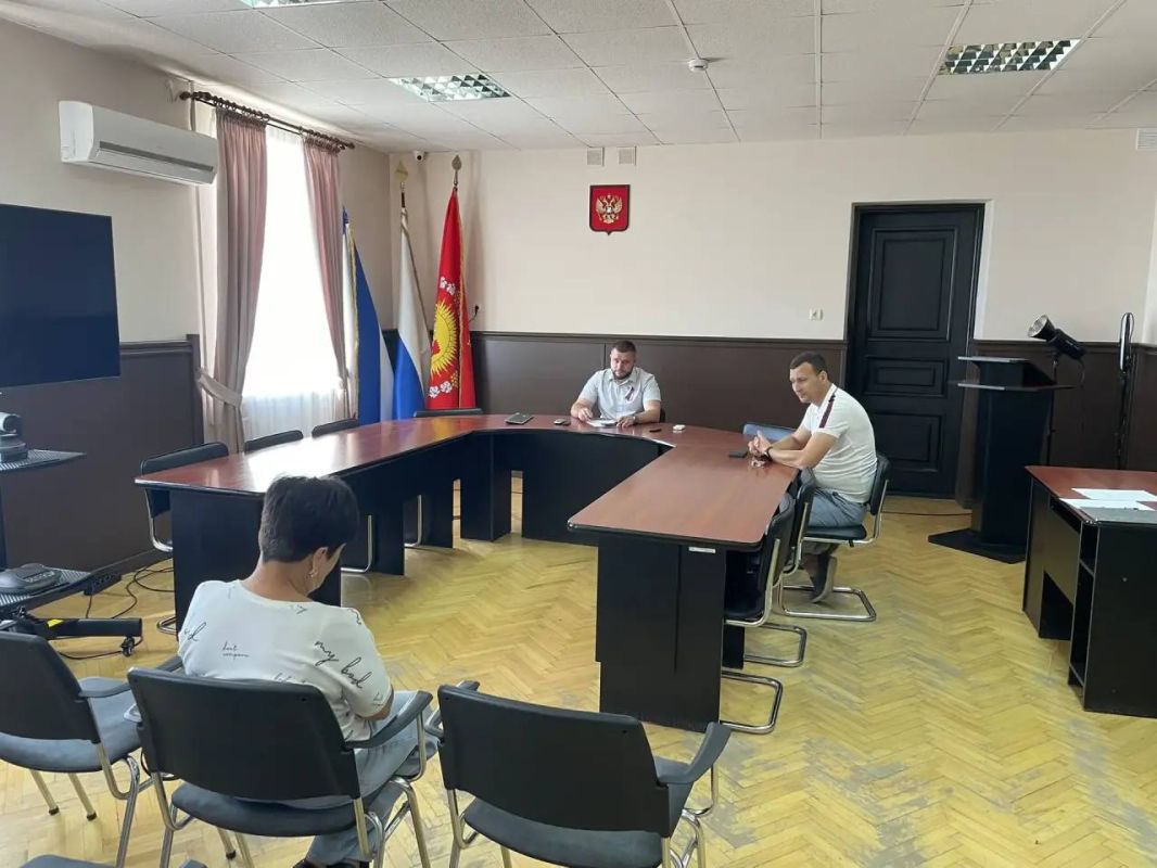 Кирилл Чебышев: Накануне провёл традиционный пятничный приём граждан в администрации города Судака Кирилл Чебышев: Накануне провёл традиционный пятничный приём граждан в администрации города Судака