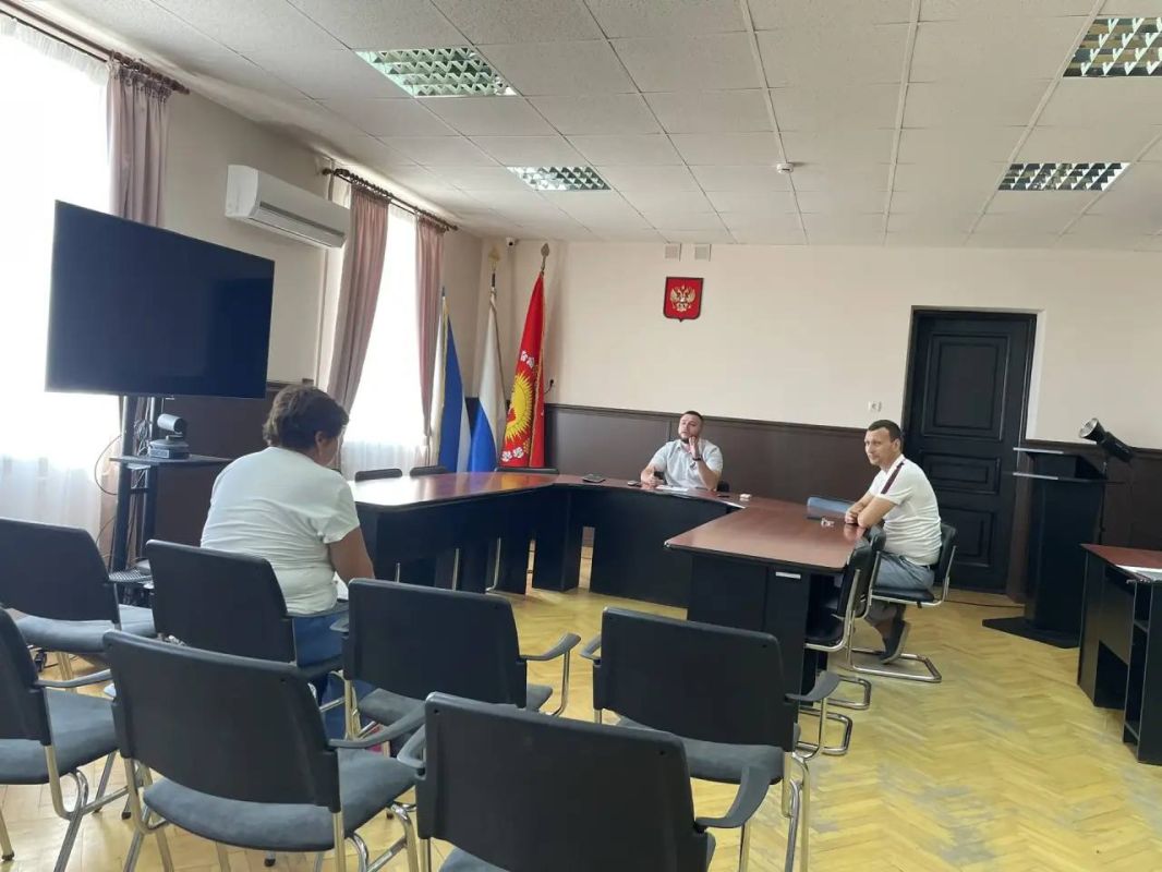 Кирилл Чебышев: Накануне провёл традиционный пятничный приём граждан в администрации города Судака Кирилл Чебышев: Накануне провёл традиционный пятничный приём граждан в администрации города Судака