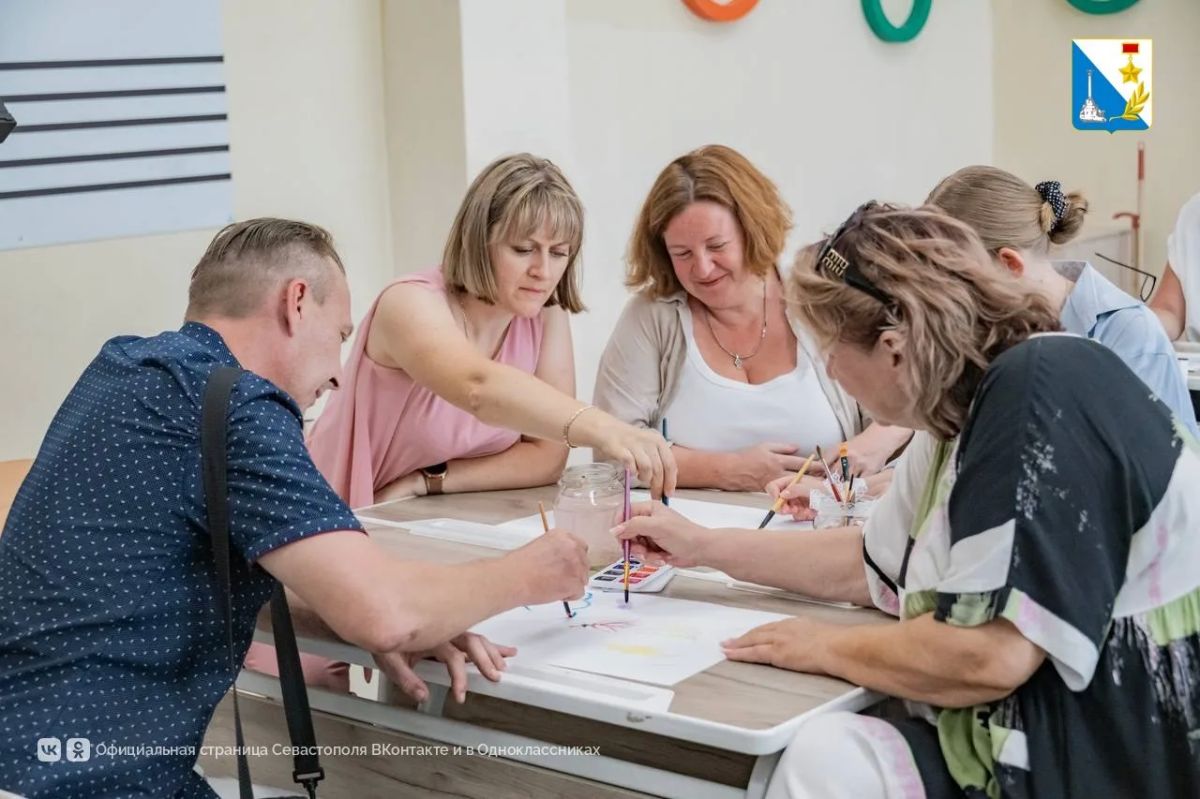 На августовских педчтениях в Севастополе учителя работали над связью школьных предметов На августовских педчтениях в Севастополе учителя работали над связью школьных предметов