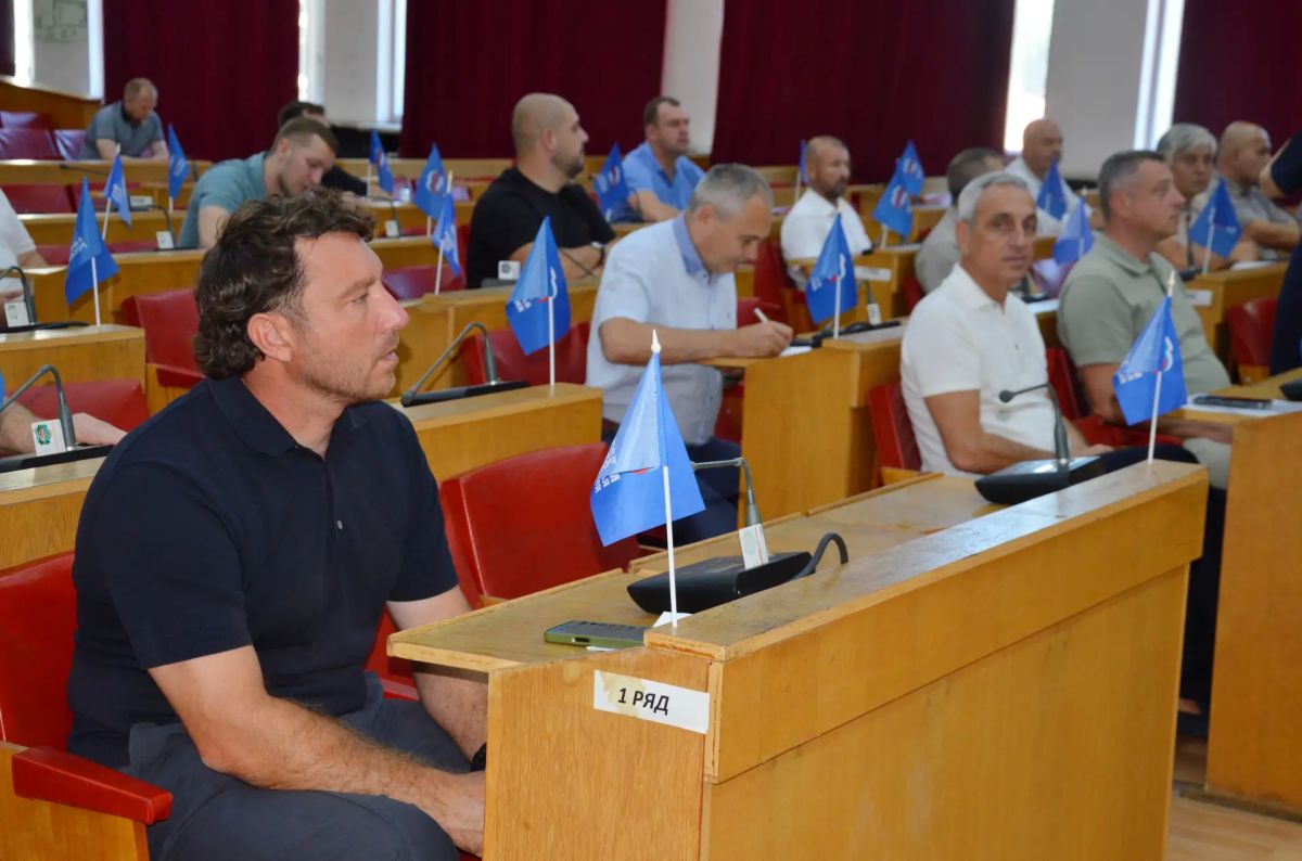 24 августа 2026 года под руководством главы муниципального образования городской округ Симферополь Республики Крым – председателя Симферопольского городского совета Виктора Агеева состоялась сессия горсовета, при участии... 24 августа 2026 года под руководством главы муниципального образования городской округ Симферополь Республики Крым – председателя Симферопольского городского совета Виктора Агеева состоялась сессия горсовета, при участии...