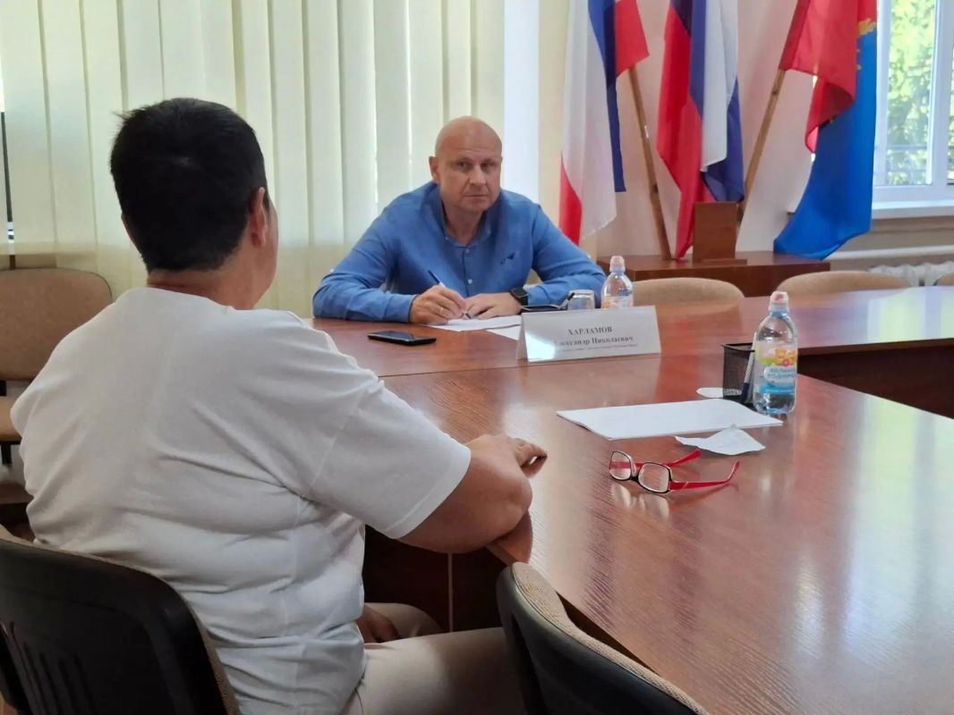 Глава администрации Советского района Александр Харламов провел очередной прием граждан