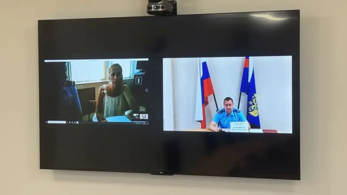 Заместитель прокурора Крыма Павел Кучерявенко провел прием жителей Первомайского и Кировского районов Заместитель прокурора Крыма Павел Кучерявенко провел прием жителей Первомайского и Кировского районов